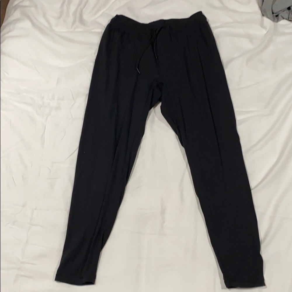 lululemon Men’s Fitted Tapered Lion Pants - M